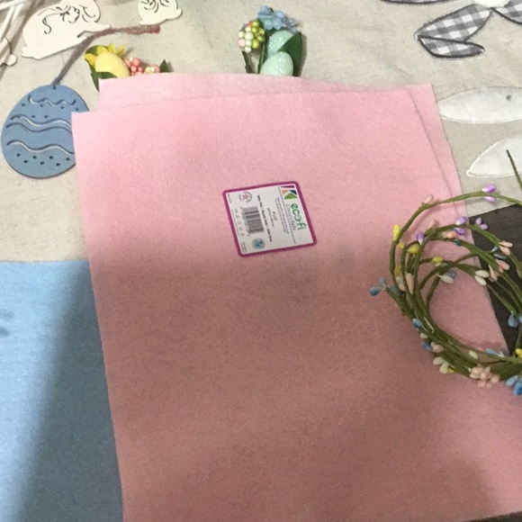 Assorted Easter Decorations - Picture 8 of 8